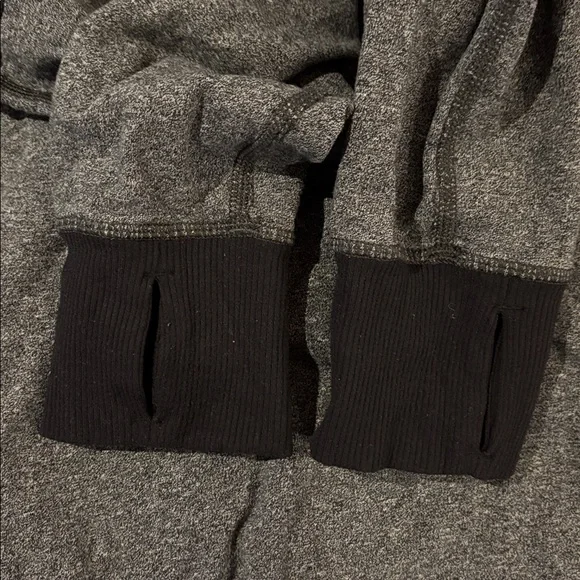 EUC Lululemon Om & Roam Pullover Heathered Speckled Black / Black - size 2 - Picture 10 of 16